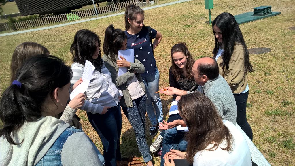 franciscanasOU's tweet photo. #Selectividad2015 Master class de Química. SUERTE, A TOD@S http://t.co/s0PBmBUZmc