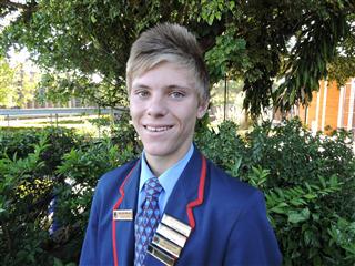Twee van Vlammies in hokkiespanne. nelspruitpost.co.za/?p=200737 <a href="/bergvlam/">Hoërskool Bergvlam</a> #hockey