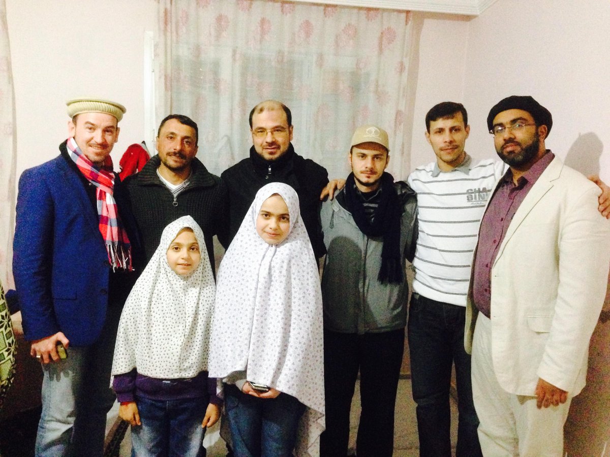 HumanityFirstUK's tweet image. HF supported 400 #refugees from #Syria in various towns in #Turkey during 2014 with shelter, food and help to work