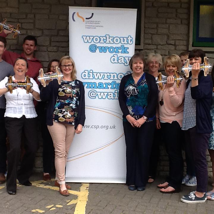 natbeswetherick's tweet image. #workoutatwork starts early @CSPWales @thecsp