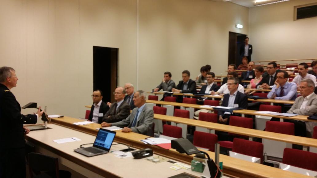 Les X de Renault visitent le campus <a href="/Polytechnique/">École polytechnique</a> avant la conf. de C. #Ghosn, X1974 ce soir #journéeXRenault <a href="/FX_EP/">Fondation de l'École polytechnique</a>