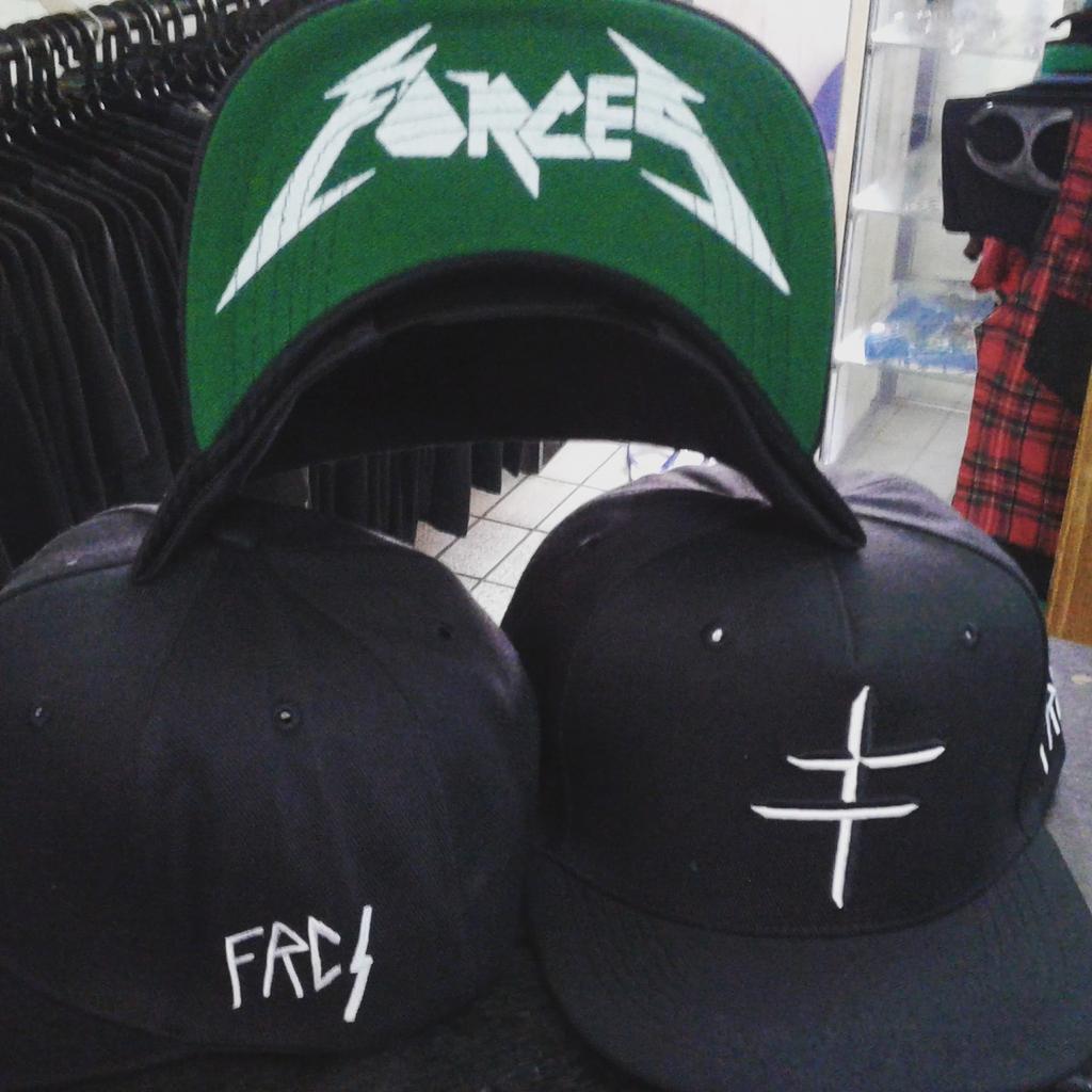 Snapbag forcesLLICA
IDR : 110.000