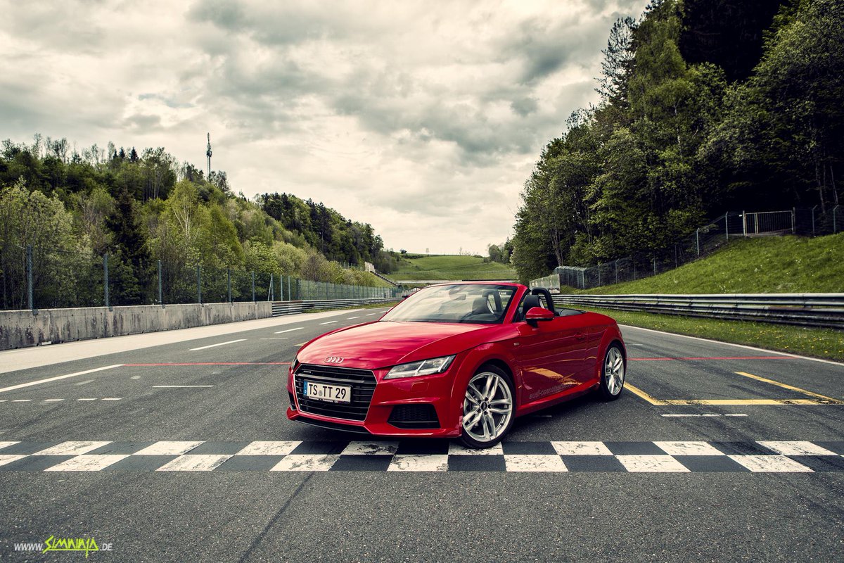 AudiBENL's tweet photo. Op welk circuit zou jij de #AudiTT Roadster willen testen?
Credits: @Simninja http://t.co/pNhOZvSpkD