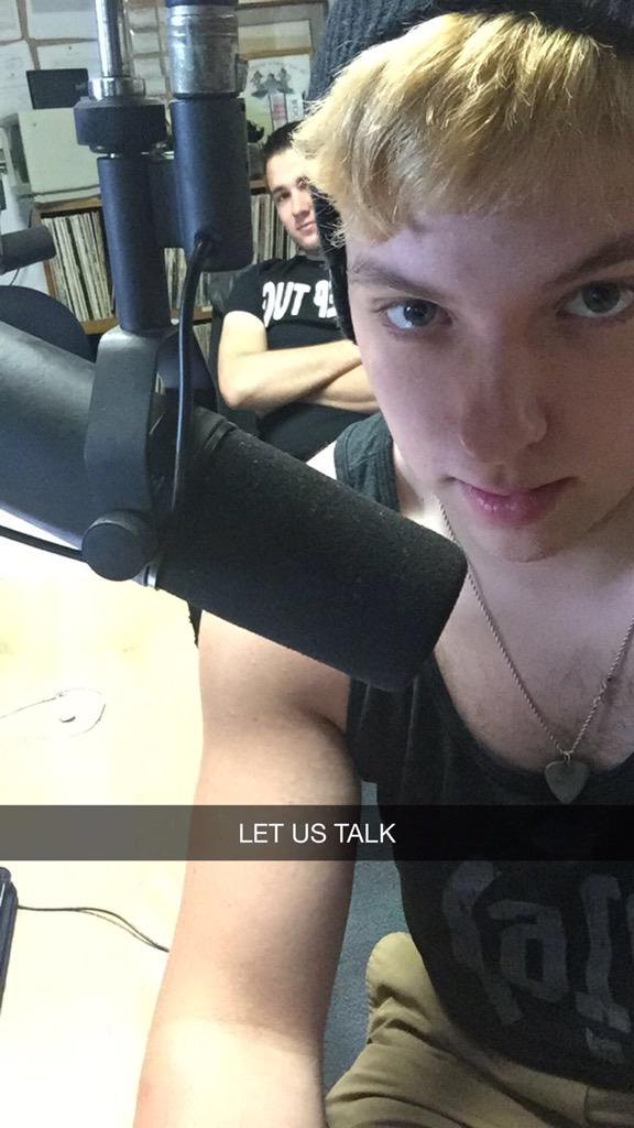 TheToneStallone's tweet photo. LET US TALK #FallOutBoySMS http://t.co/yIWhu0aJIE