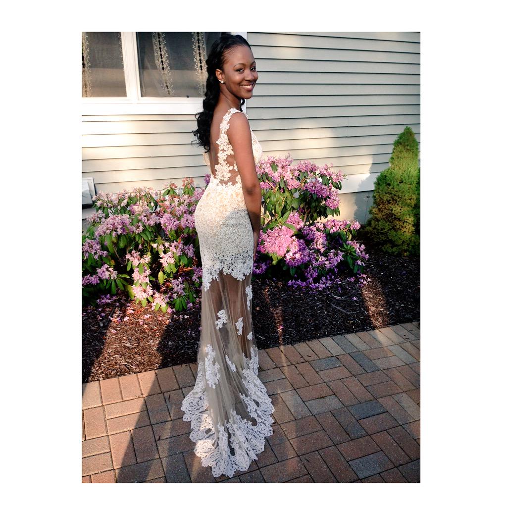 Its_Somadina's tweet photo. last night was amazing 💕 #prom2k15 #prompics2015 http://t.co/43PeU4qIiv