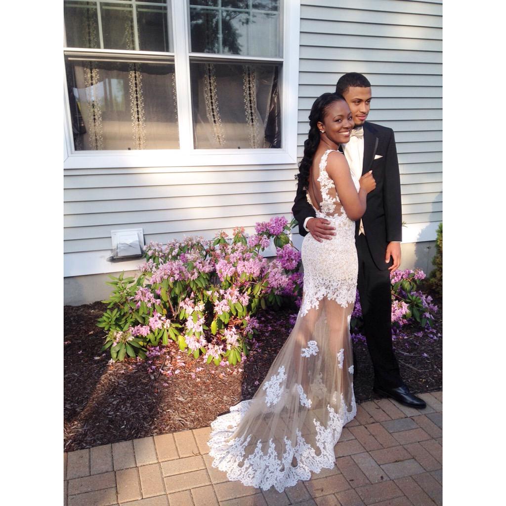 Its_Somadina's tweet photo. last night was amazing 💕 #prom2k15 #prompics2015 http://t.co/43PeU4qIiv