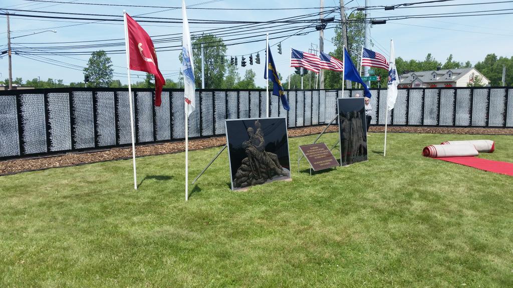 AndrewBaglini's tweet image. Absolutely incredible. The Vietnam Traveling Memorial Wall is set up in Lockport. When you can view on News 4 at 5:30