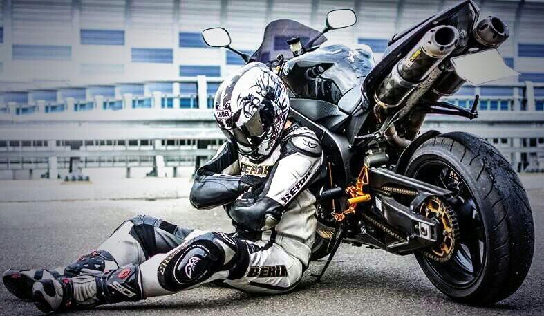 MasQueMotos's tweet photo. #Moto #Race #MortorBike http://t.co/4fht1OB8E5