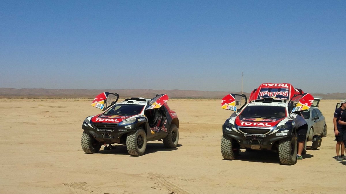 peugeotsport's tweet photo. Test in progress this week #Peugeot2008DKR @cyrildespres @s_peterhansel http://t.co/zyDyhHtdpI