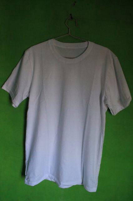 irvanmonong's tweet photo. ready stock kaos polos bahan catton combat 30 s harga murah meriah size M L :)))) http://t.co/jFu8BIl6yW