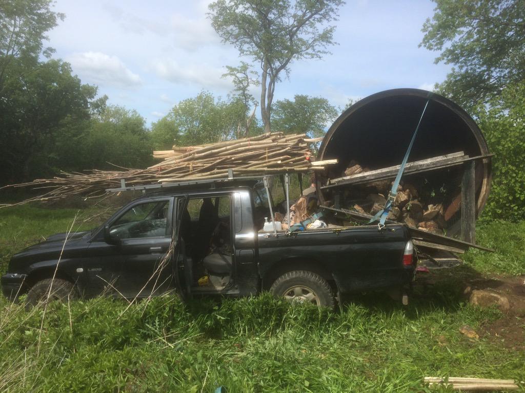 LeedsCoppice's tweet photo. Lack of trailer left us with interesting charcoal kiln logistics! "We can fit more on" http://t.co/UyIs776iBd