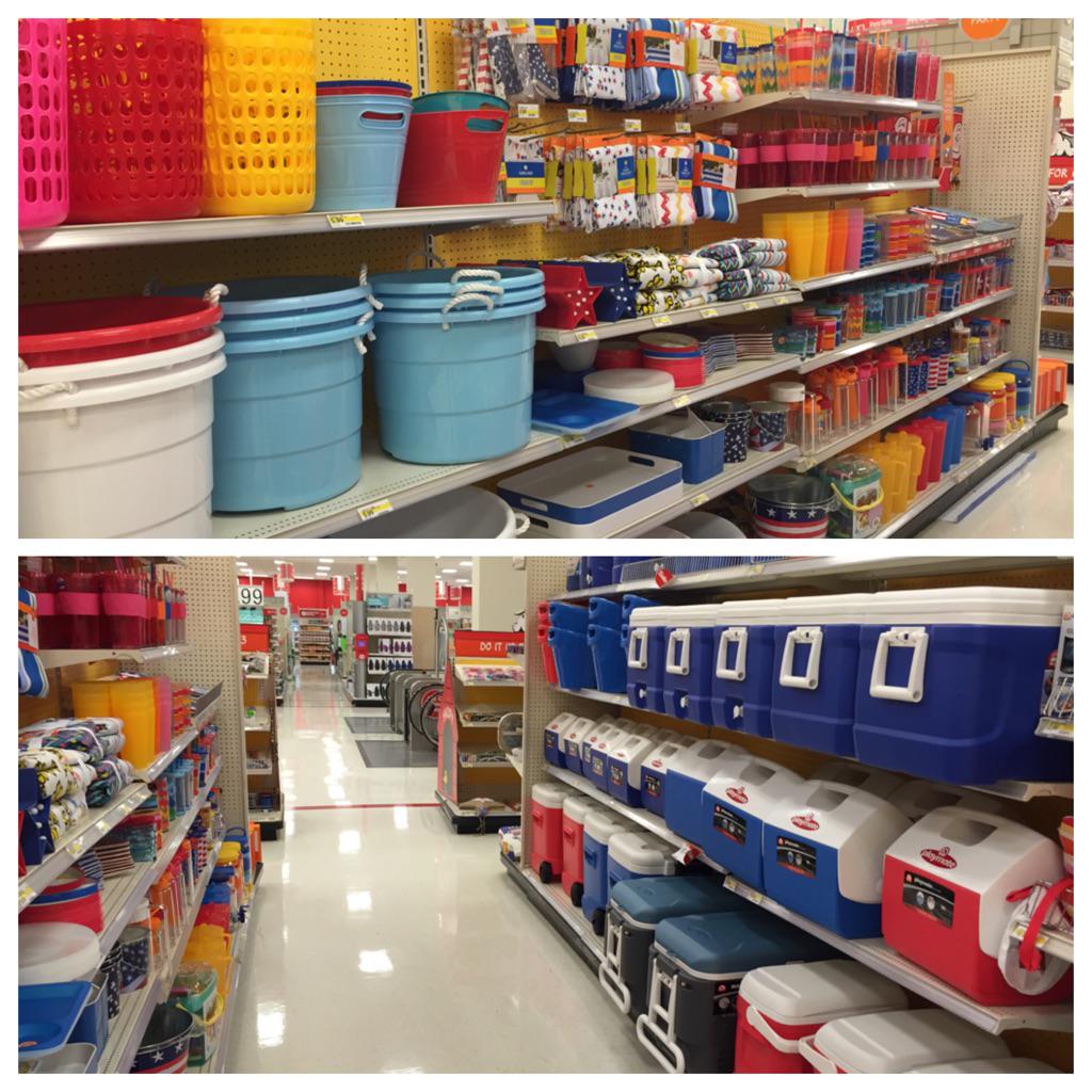 MikeYostTGT's tweet photo. We are ready for the warm weather cook outs! #TargetDC @JRames13 @LydiaDiazTGT @samshah21 http://t.co/B56LCwlZ6H