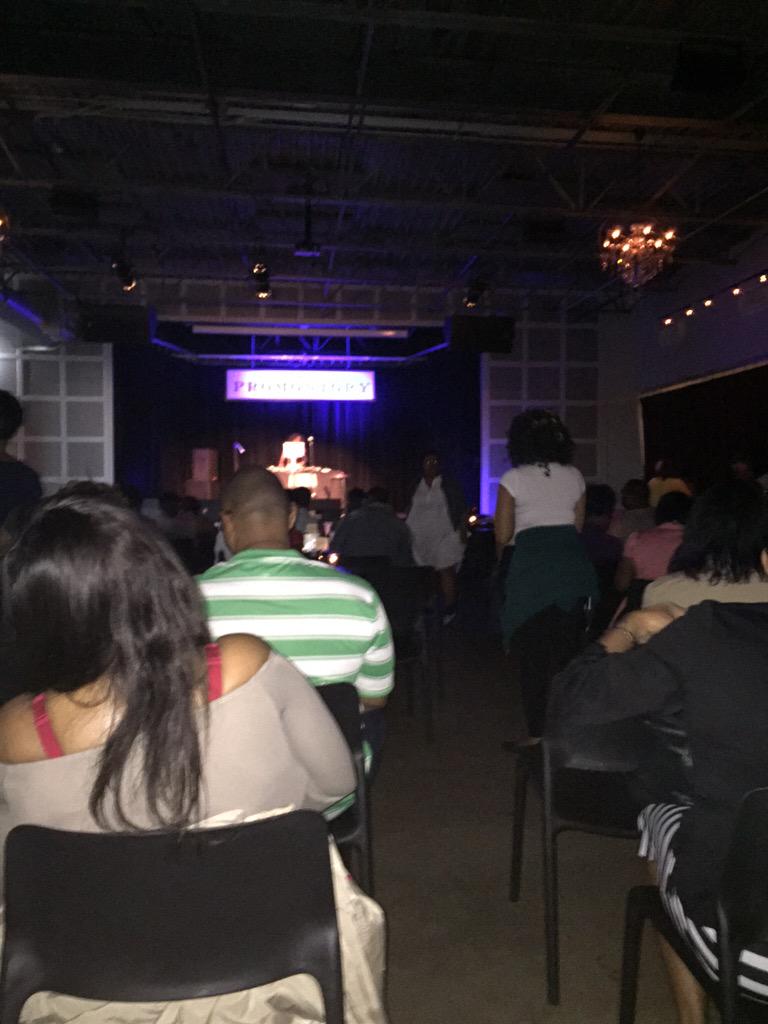 SoloRacks's tweet image. Show was great! #TimeFlyin s/o to zoo!! #December2016 @XXL @SoloRacks #COG