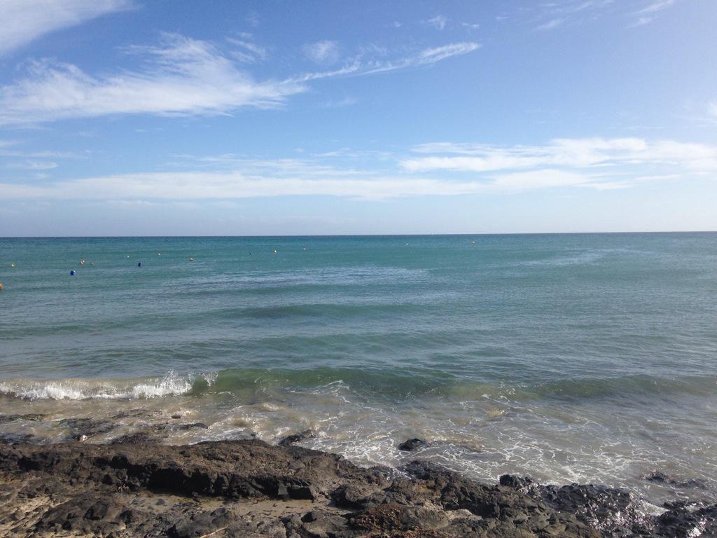 Its_Sarah_G_'s tweet photo. In much need of a beach right now ☀️😎 http://t.co/WiRnPpdnuL