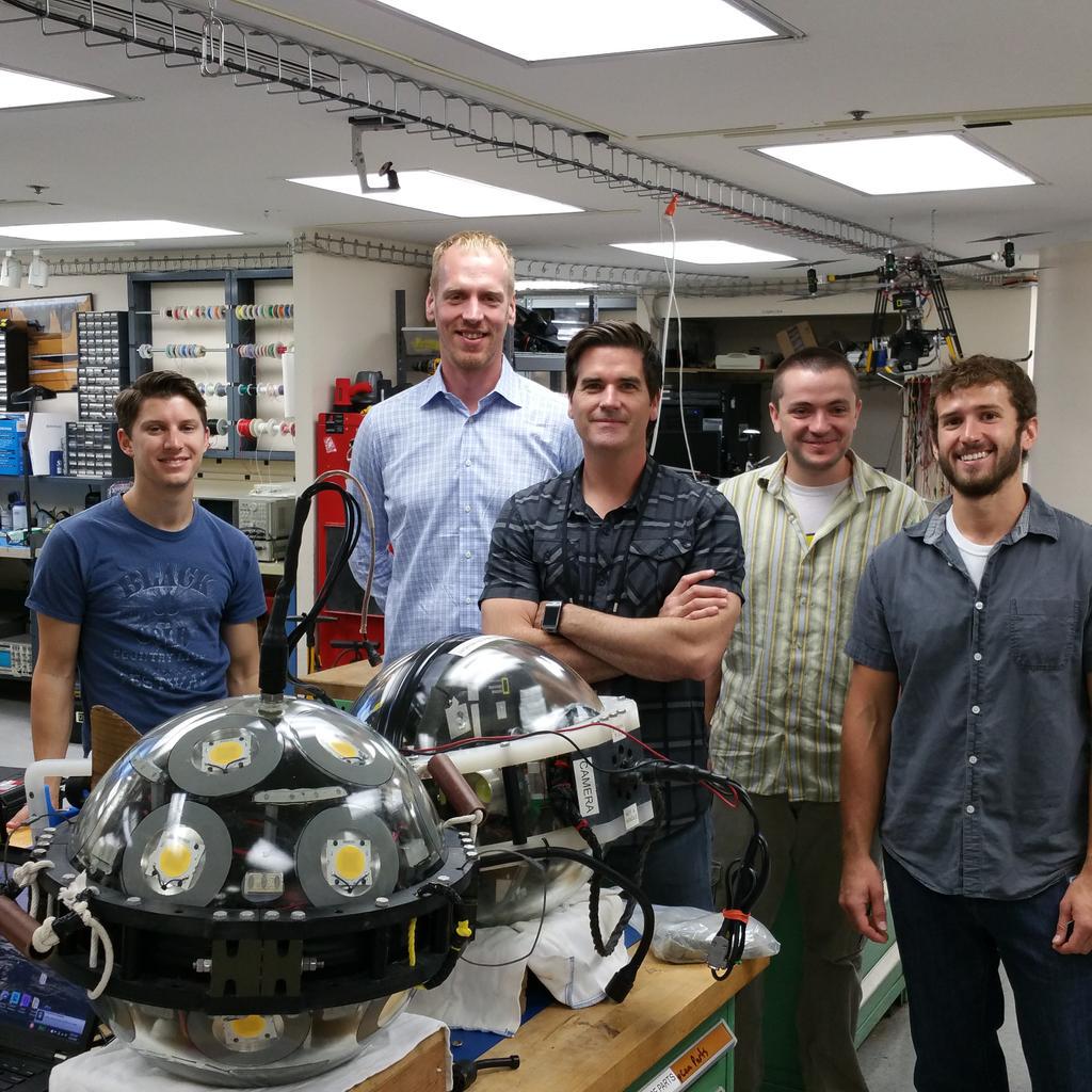 JamesTheJump's tweet photo. Got to hang with Eric Berkenpas and his awesome team at National Geographic. #thevoid #realvirtualreality #NatGeo http://t.co/RU9aToRy0x