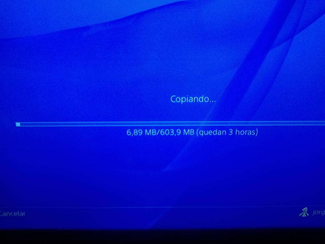lozacraft366's tweet photo. PASANDO MI VIDEO DE GTAV a mi pendrive http://t.co/3UJ01mJaFA