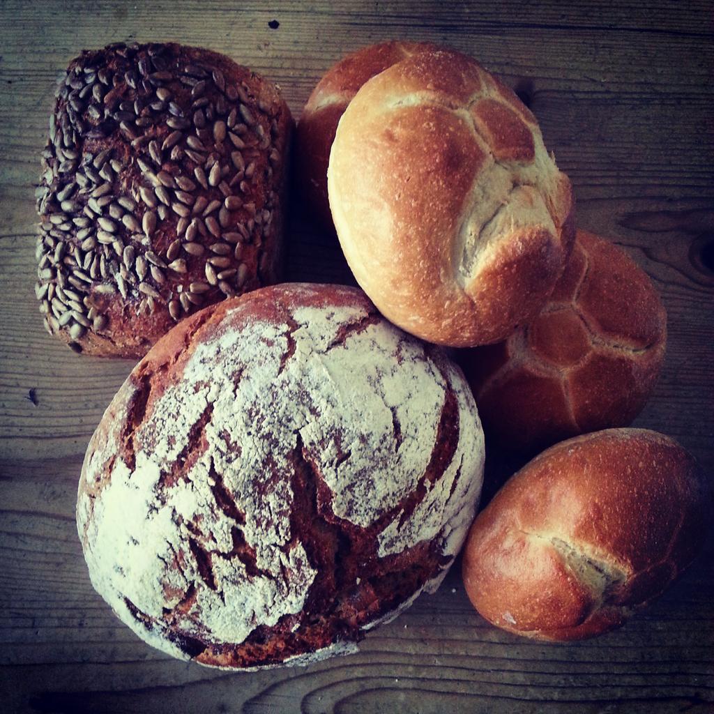 bruench_popup's tweet image. #GermanBread #Brötchen @germandeli for my next #Berlin #Brunch #Popup in #HackneyWick @CrateBrewery Soo good!