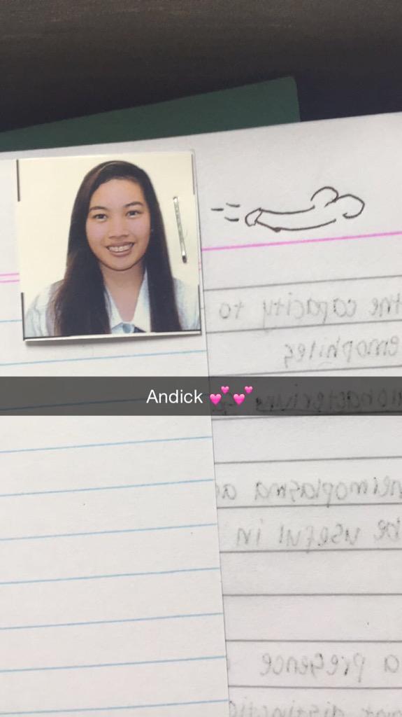 heychristinexx's tweet photo. Snaps of da year... ๐ sana po next time wala nang magvandal sa notebook ko ano po... #TheDickersons http://t.co/tljMnODgoV