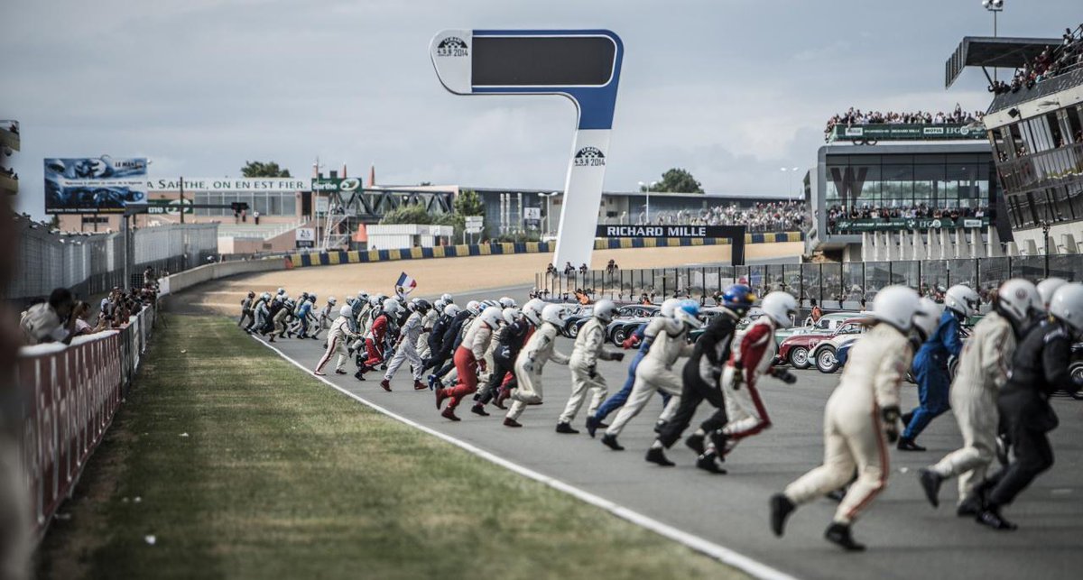 classicdriver's tweet photo. #TBT – Battles between legends at the Le Mans Classic 2014
https://t.co/u3uDWoOupQ
#LM24 http://t.co/v40oSbfFYk