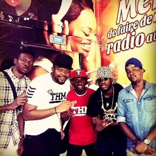 negawear2's tweet image. Yesterday on radio! #ellFM @THM_Music_ @AfterfuturKing @RoddyWeezy #Eddy #DjOxy #Me