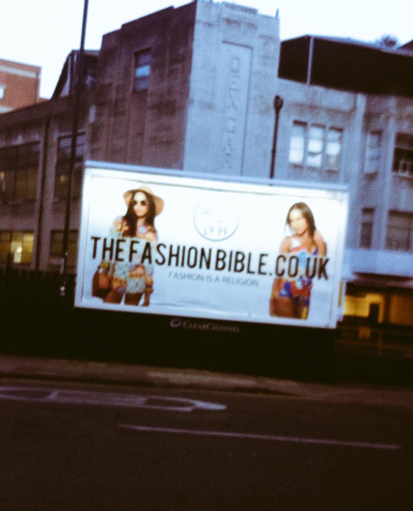 LukeKalEl's tweet photo. @TheLadBible See you're branching out to all the mediums #imagine http://t.co/ukMTts6t8K