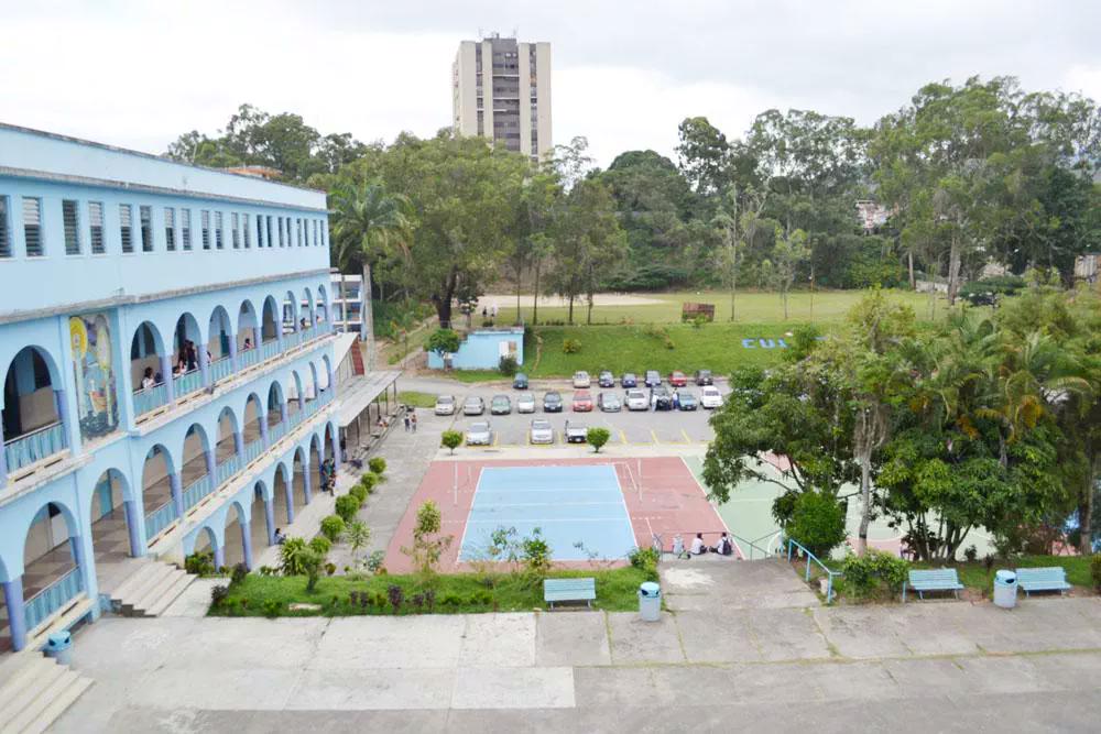 MECA2021's tweet photo. Yo quiero a mi universidad 💗  #UPTAMCA #SoyConeses #Miranda #SantaMaria #LosTeques  @linderoberto @_OscarJimenez http://t.co/obQXZOQNUN