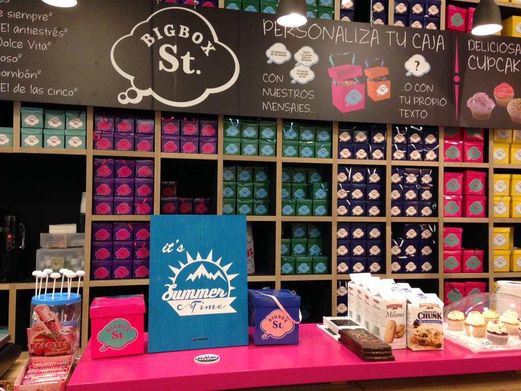 lovewood_mad's tweet photo. En el @BigBoxST del @GranPlazaDos ya tienen su #seri #SummetTime, a q mola? #lovewood #handmade #lasrozas lovewood.es http://t.co/qYly0LmsYj
