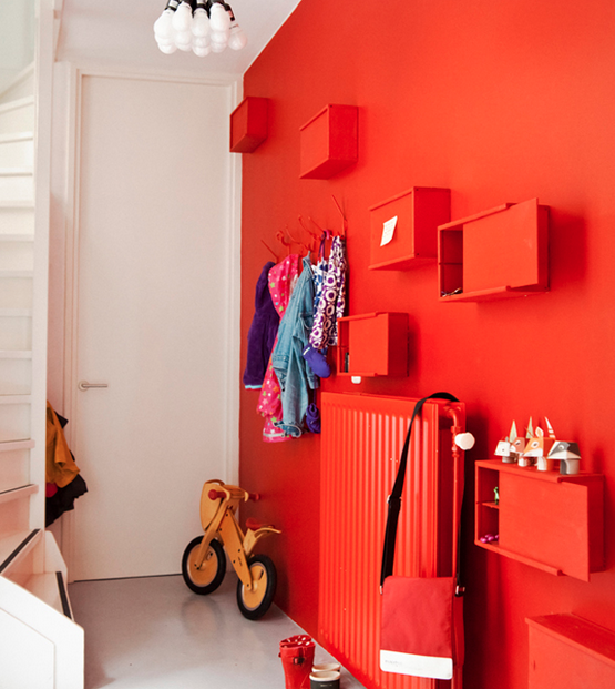 socialmedia2day's tweet image. Color psychology: Red #logos elicit feelings of expertise &amp;amp; self-assurance. bit.ly/1FBeqJ4