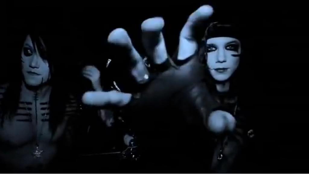 LadySasha41's tweet photo. @AndrewB_BVB @LaceyLoveM @AshP_BVB http://t.co/9zzXT0wwEh