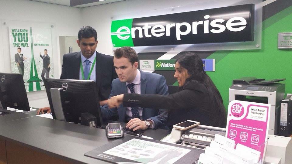 AyshSabharwal's tweet photo. Branch training to master the fundamentals! #eracscotland #ERACinterns @ENTERPRISE_edin @ERAC_Jobs @akshonman http://t.co/PqsknhA92Z