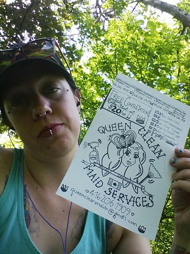queencleanmaids's tweet photo. One of Queen cleans top maids helping to post flyers #queencleanmaidservices #toronto #Toronto2015 #torontojobs http://t.co/SDrVgV9Iws