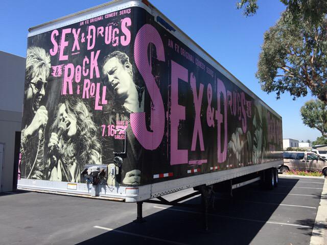 denisleary's tweet photo. Wow. 

Even on the highway we will find a way to infest your soul. #SDRR @LizGillies @RealJohnCorbett #FX 7/16 10pm http://t.co/1hzr7Q9U5B