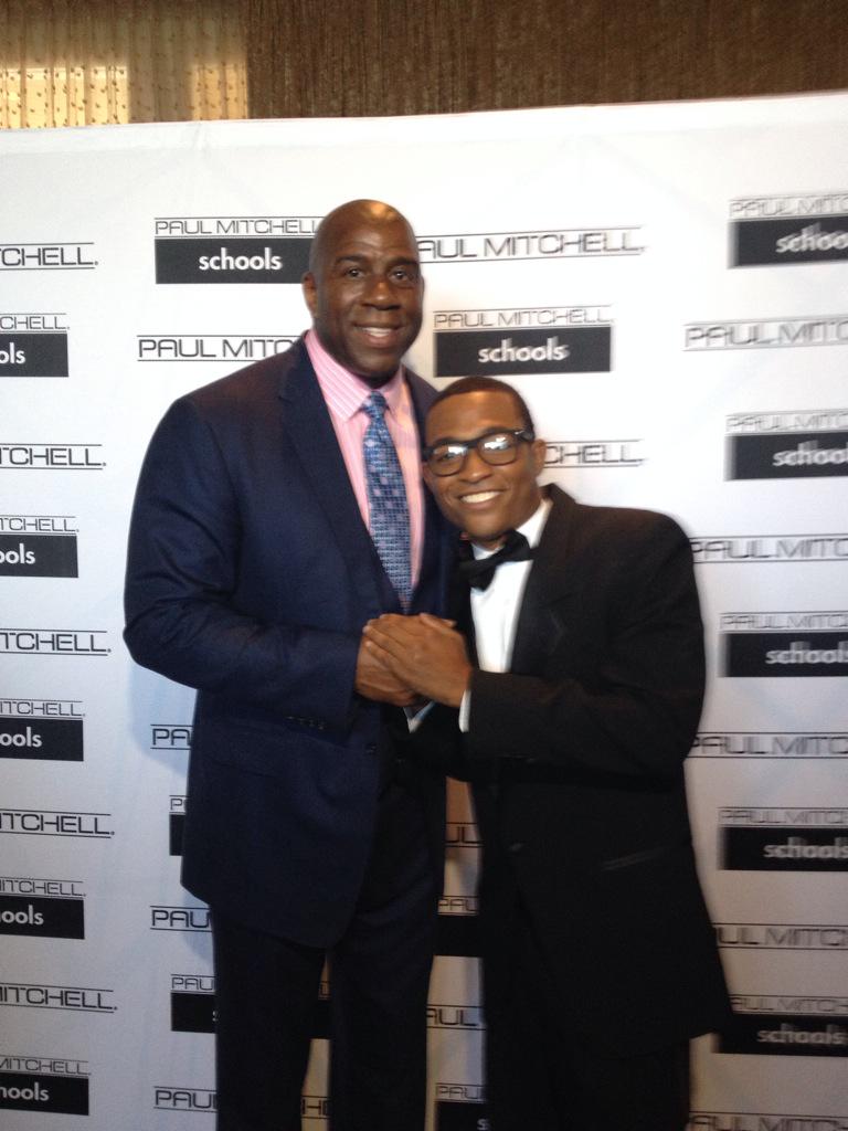 johnautryll's tweet photo. #TBT Laker great and someone who people love @MagicJohnson http://t.co/skuhY4Qi47