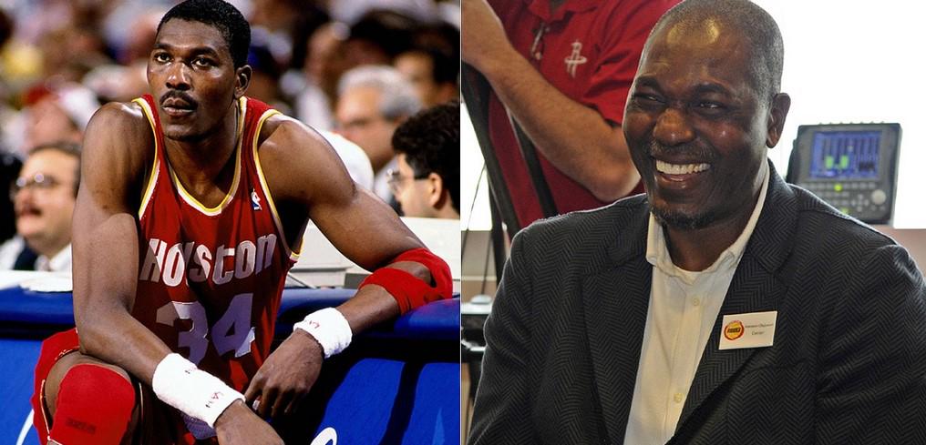 CLUTCHClTY's tweet photo. Hakeem "The @DR34M" Olajuwon

Then and Now. http://t.co/tfrUbiyZk4