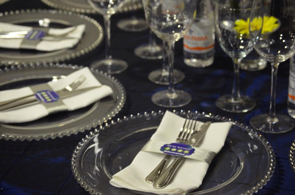 foadominicana's tweet photo. Espectacular ambiente ha creado @doneventos para nuestros ponentes en el almuerzo. #FOARD2015 #FOARD #CreaTuEvento http://t.co/HGALoy4WBY