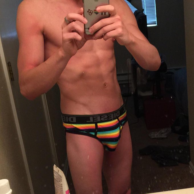 Cum help me reach my goal for a new webcam! http://t.co/wGhKSQOWeG #gay #muscle #BIGCOCK http://t.co