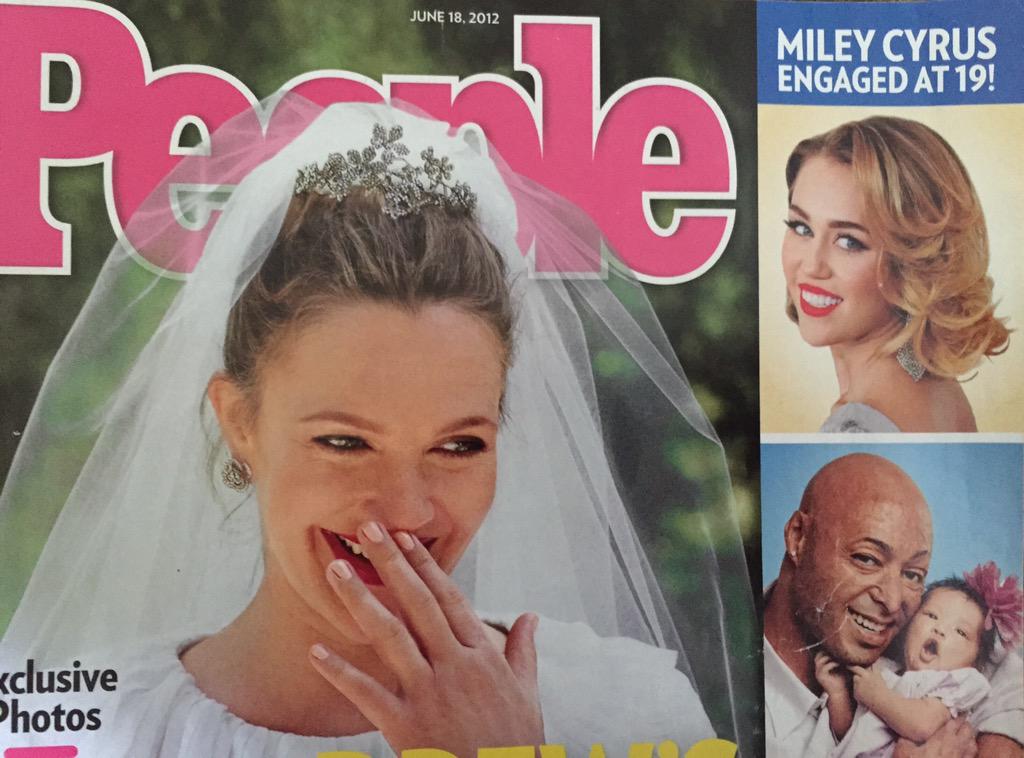 TheRachaelE's tweet image. #tbt "Miley Cyrus Engaged at 19!" @people #peoplemagazine #magazineaddict