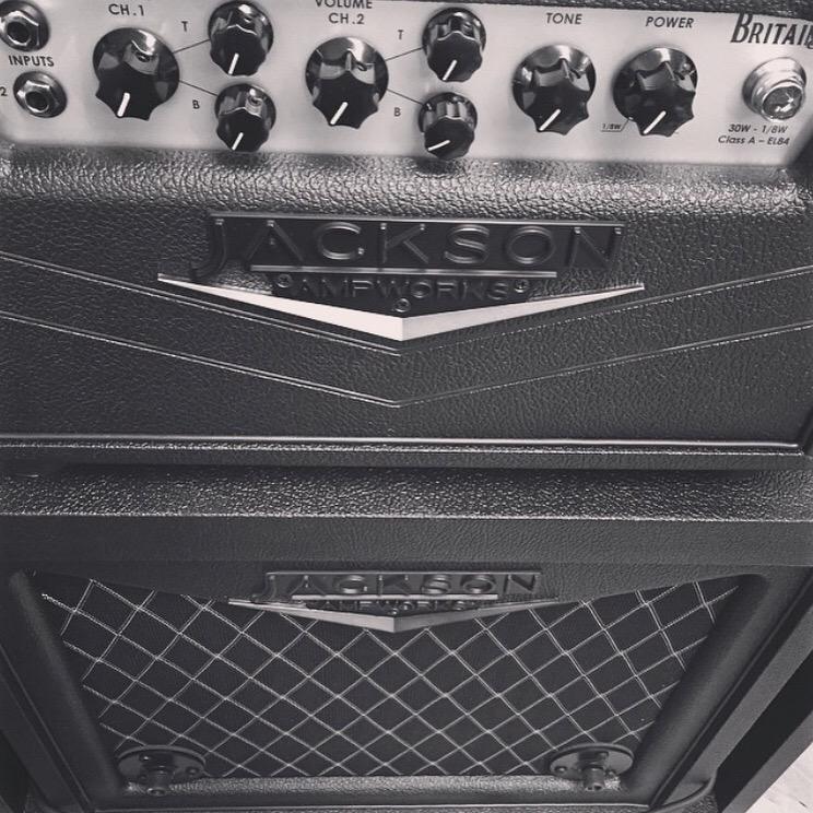_methods_'s tweet image. Got super excited when I saw @JacksonAmpworks posted my new amp! Now to play the UPS waiting game 📦#nonemoreblack