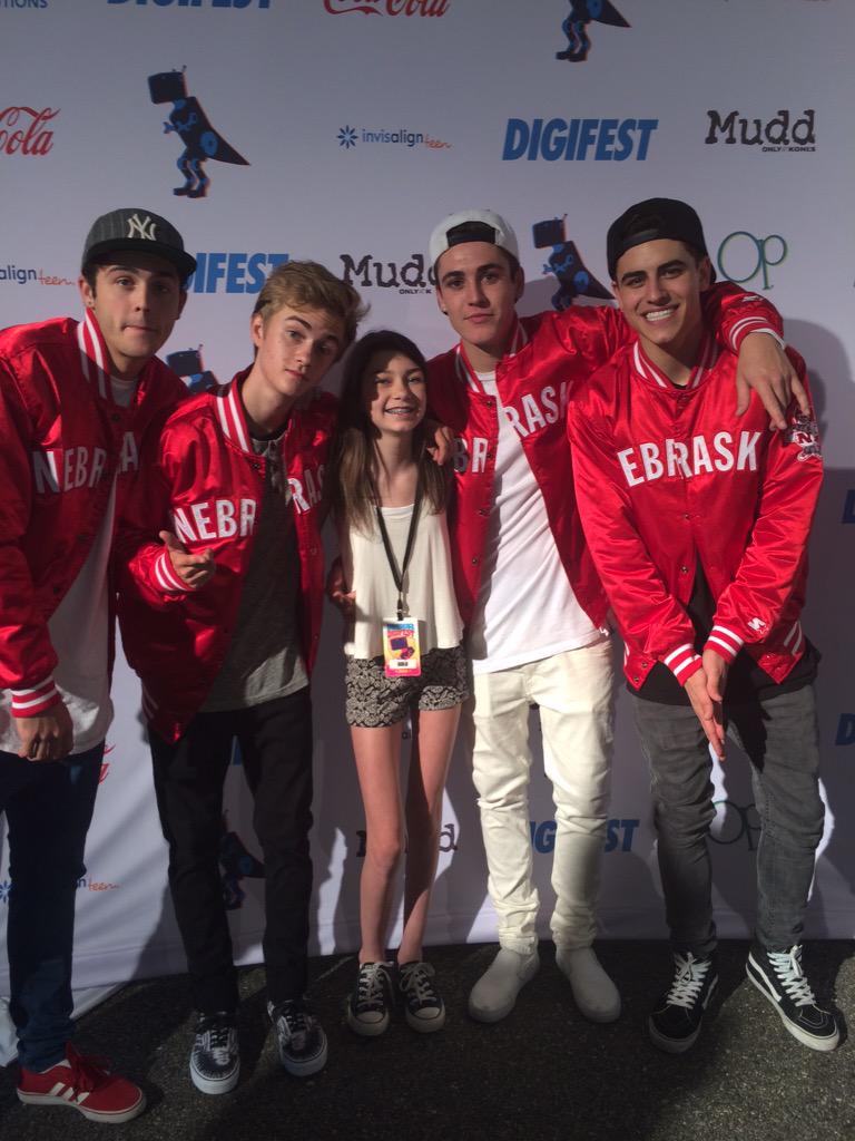 SophiaNeely's tweet photo. #DigiFestGoals #DigiTourGoals @DigiTour @TheDigisaur http://t.co/JhkGsUWx4Z