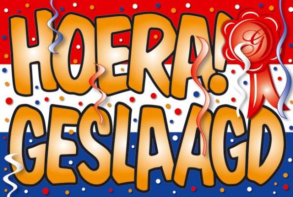 Iemand #geslaagd? Natuurlijk haal je morgen een kaartje met leuk geschenk erbij, bijv. een doosje #VoorJou chocolade.