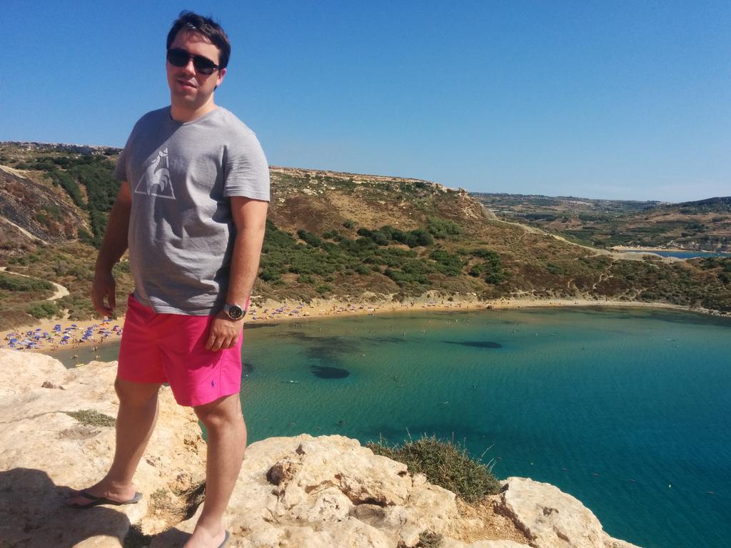 RHernaizO's tweet photo. Mhedina, Rabat, playa de Golden Bay. Disfrutando de esta maravillosa isla. #Malta http://t.co/sc3RMeEW0X