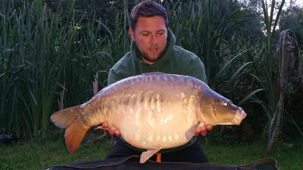 botln's tweet image. Jenkins Churchwood Carp No.2 for Charlie! Result! !!