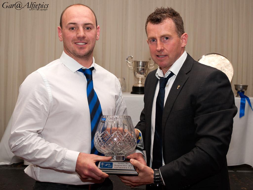 alfiepics's tweet photo. G8 evening @wwrugby presentation @Nigelrefowens top speaker, officials &amp; guests entertained @msauro15 @PontyberemRFC http://t.co/3WrWWdNQDF