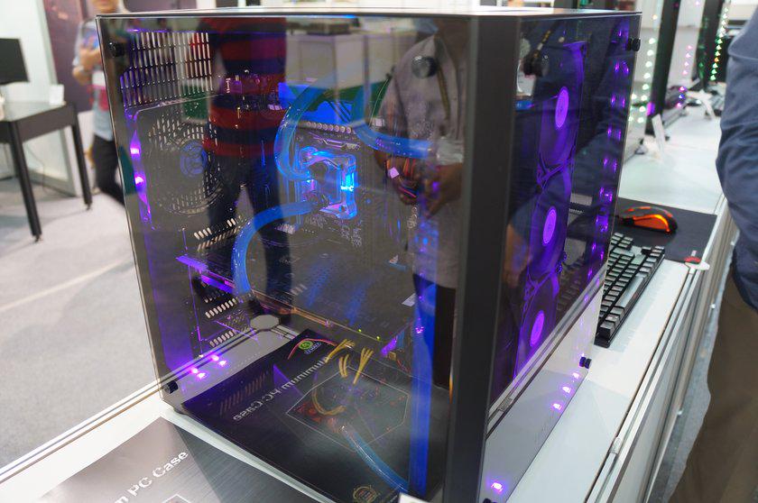 pcgamer's tweet photo. We rounded up our favorite PC cases from Computex 2015. Here are 12 to watch out for! http://t.co/YQT7Ft6vb5 http://t.co/Wwuj8i0a2v