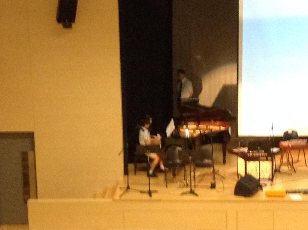 KJS_PYPX's tweet photo. Two students playing the piano together http://t.co/ieBJoFGEbg
