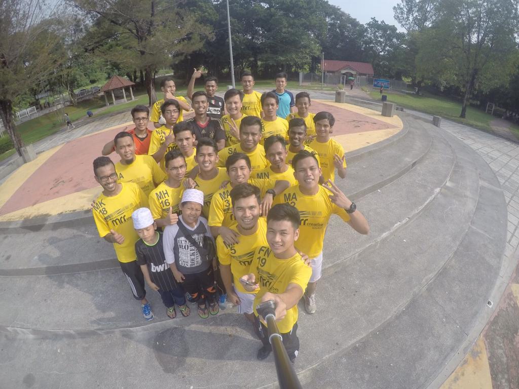 UTHMFC's tweet photo. Sekitar light training sebentar tadi di taman rekreasi Sultan Abdul Aziz Ipoh perak . #UTHMFC http://t.co/vCWJvtZefn