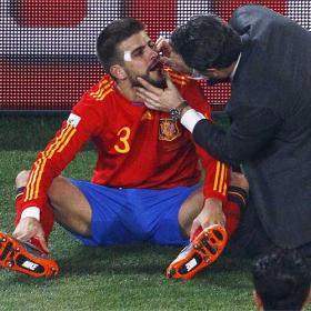 UnAutenticoCule's tweet photo. Ese jugador que haSANGRADO la camiseta de España y defendido como nadie,hoy le pitan por hablar.Libertad de expresión http://t.co/SuCd9AK0nm
