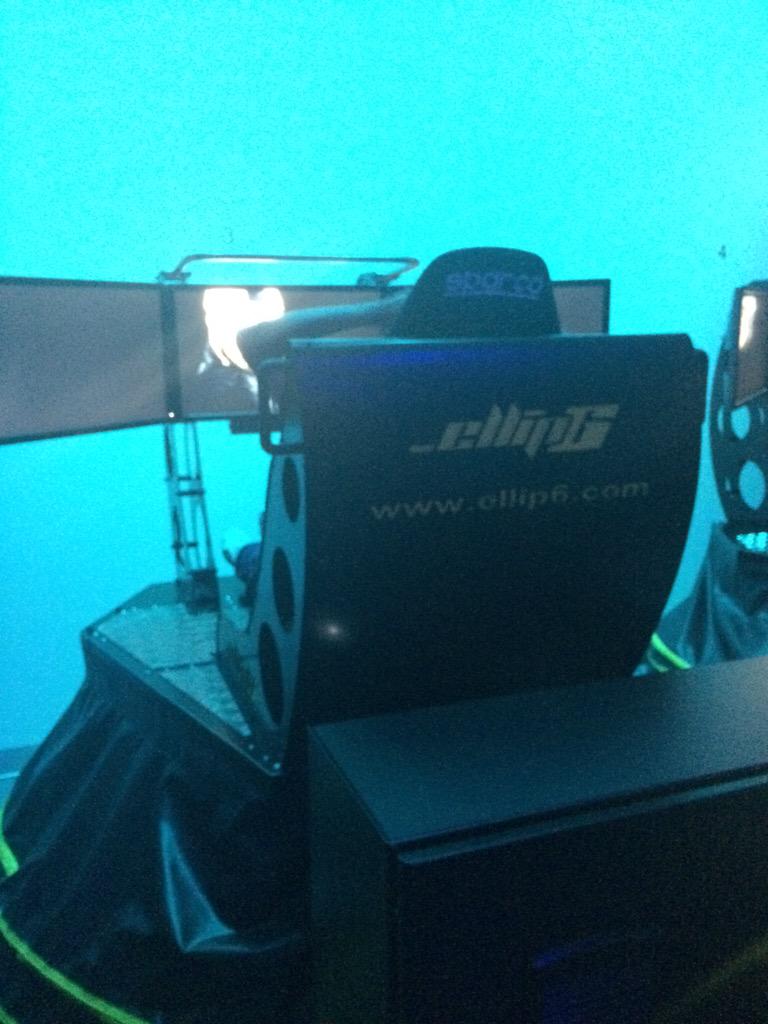 MichaelVOLLERIN's tweet photo. Soirée inauguration d'Ellip6 de Lyon ... Top ! Merci Oliv http://t.co/MQqSKz07OI