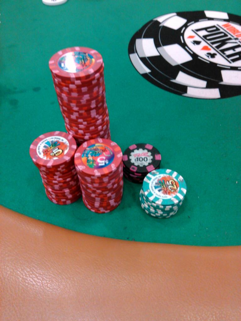 JAWSPLO's tweet photo. My day just got a little better, hard way to an easy living huh http://t.co/h21A6I3B5M