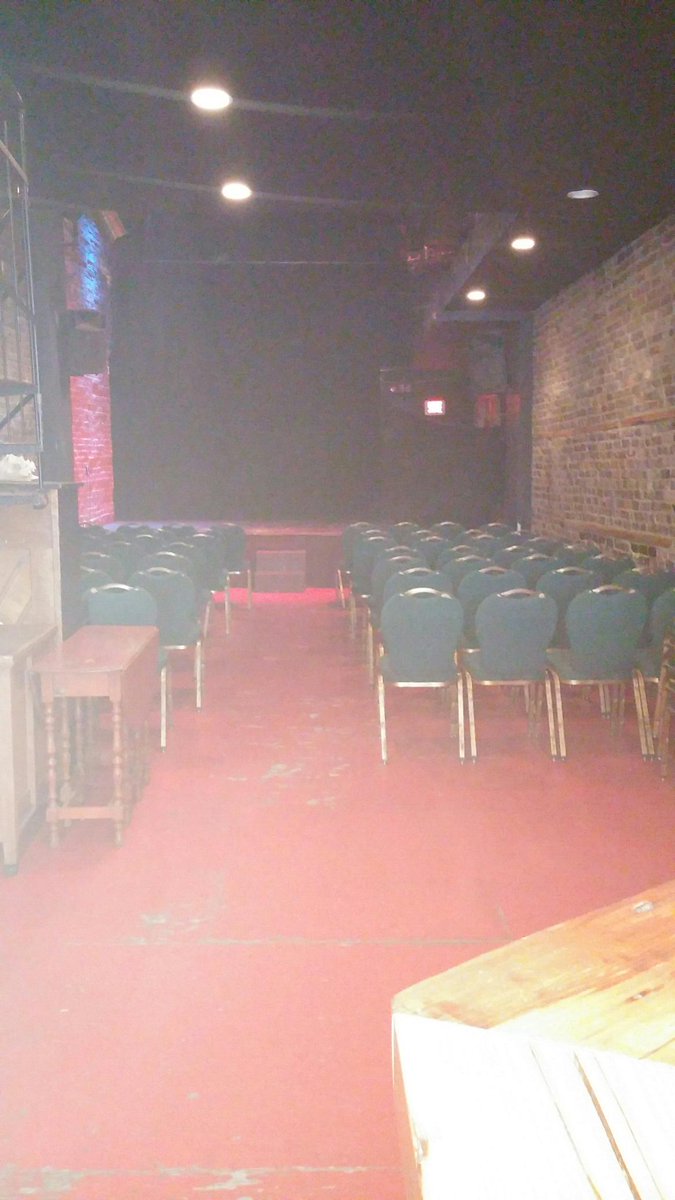 QuebecDramaFed's tweet image. The house is open and #everythingisnormal ! #fringebuzz @Fringemtl